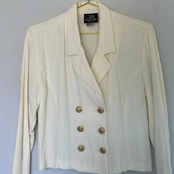 Vintage Victoria Ashley Cream Blazer Top Gold Buttons 7/8 - Picture 8 of 10